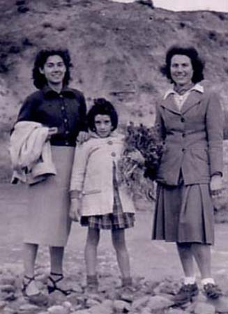 1952 : Marcelle, Marie-Paule et Alice.