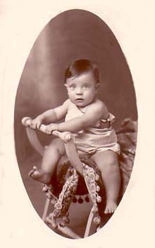 1931 : Paul MICO six mois après sa naissance