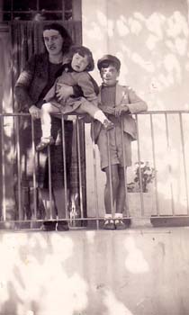 1940 : Cécile G. MICO et ses enfants Paul et Lucette