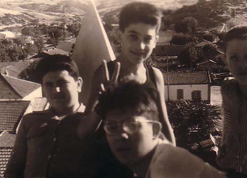 1956 : Joselin MORALES, Fernand MICO, Lucien PEUGNIEZ, 1er plan Jean-Claude Ottaviani