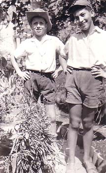 1957 : Lucien PEUGNIEZ et Fernand MICO