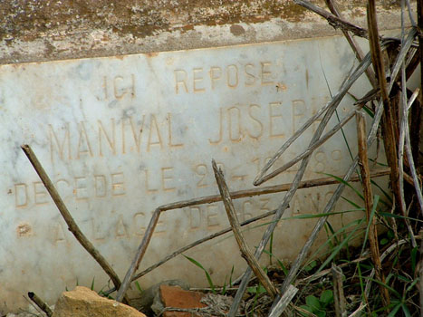 Ici repose MANIVAL Joseph décédé le 22/10/1891 à l'âge de 63 ans